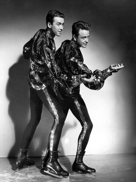 Ο Jimmy Stewart και ο Lew Ayres στο The Ice Follies του 1939... 1