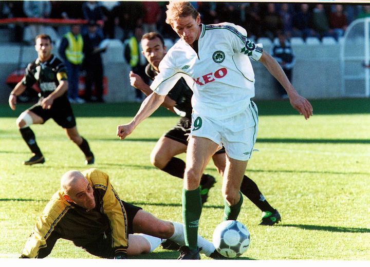 Τη σεζόν 1997-1998 φτάνει στην Κύπρο για λογαριασμό της Ομόνοιας Λευκωσίας ο Γερ... 1