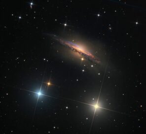 Ο Γαλαξίας NGC 1055