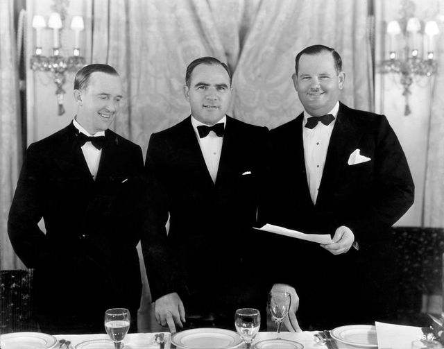 Ο σκηνοθέτης Hal Roach με το Laurel και τον Hardy. 1