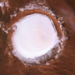 Στη φωτογραφία αυτή που ελήφθη από το Mars Express της ESA, σε τροχιά γύρω από τ...
