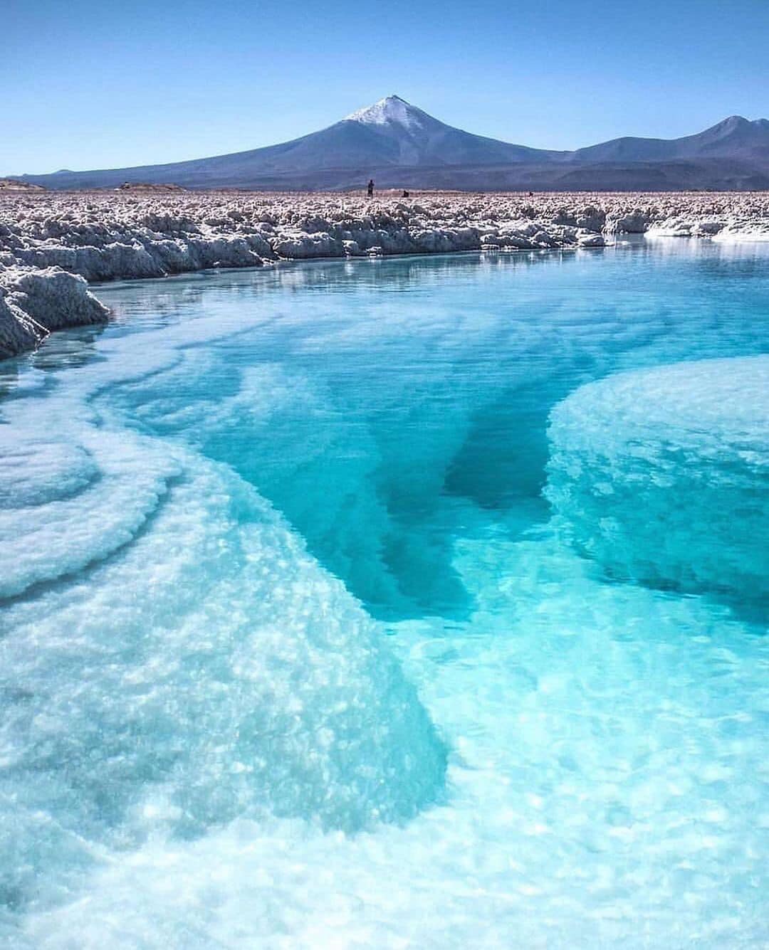 Τα κρυστάλλινα νερά στο Salar De Pedernales, Χιλή... 1