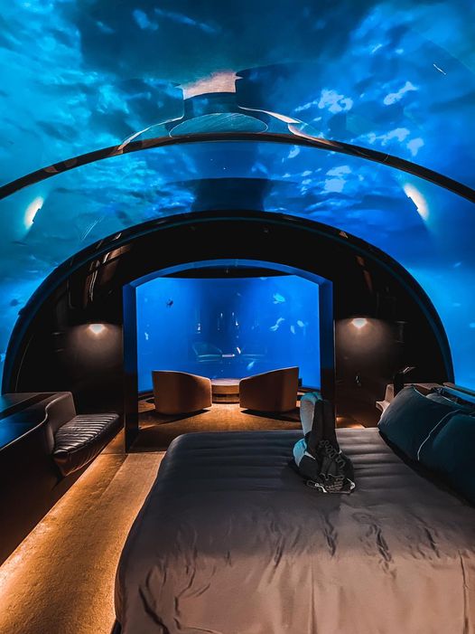 Φανταστείτε να περάσετε τη νύχτα στο Muraka ~ The Underwater Hotel Room 1